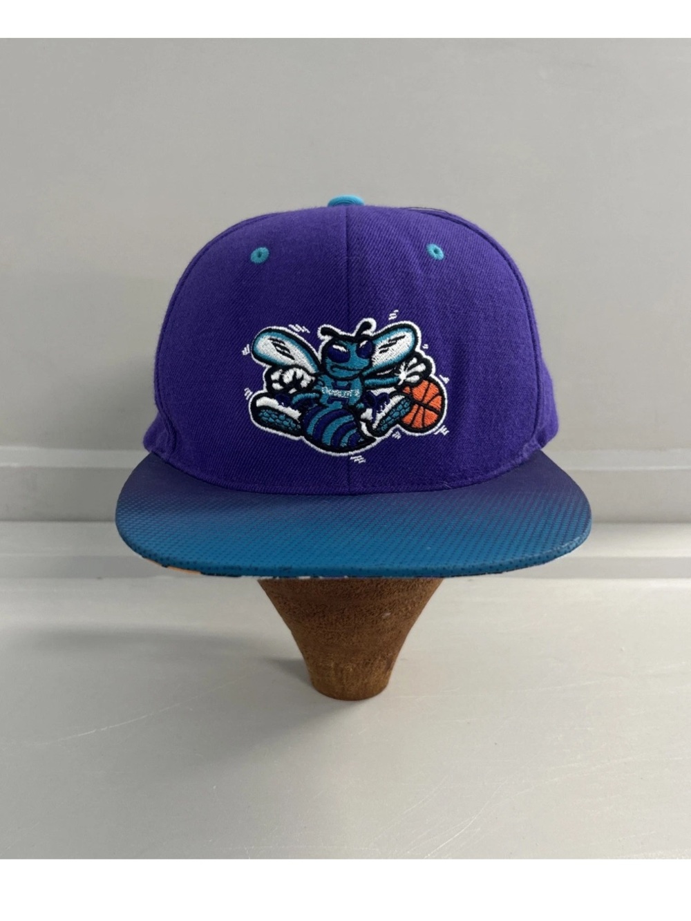 Charlotte Hornets Mitchell & Ness Snapback Hat Purple Teal NBA Hardwood Classics
